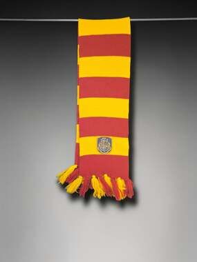 Harry Potter Hogwarts House Crest Striped Knit Scarf Maroon & Gold